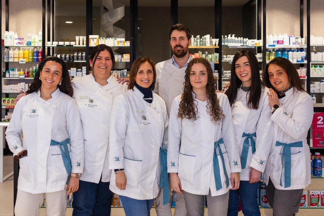 ¡Feliz Navidad desde Farmacia El Bulevar!
